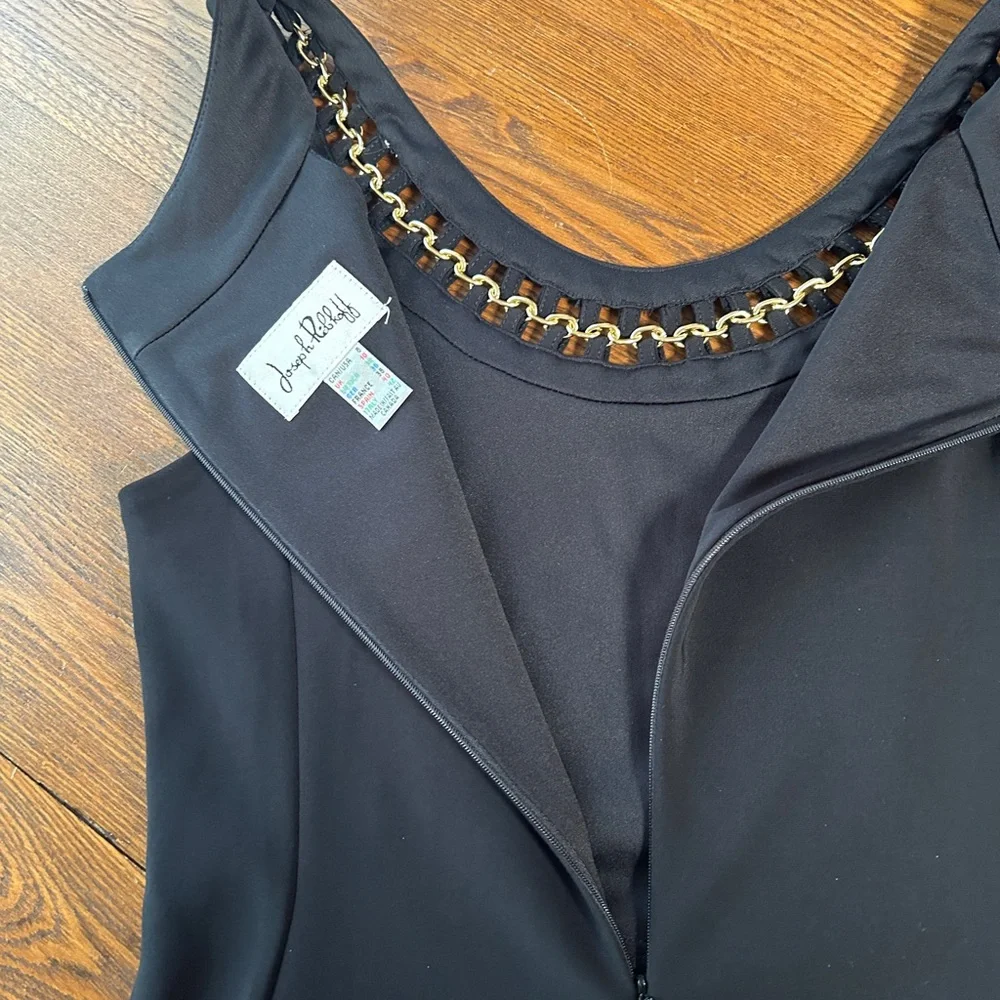 Dress - Picture 3 of 4